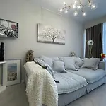 Prime Apartment In The Centre With Bbq